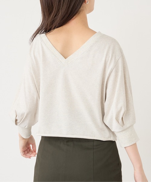 natural couture(ナチュラルクチュール)の「【WEB限定】カレッジロゴボリュームスリーブT(Tシャツ/カットソー・レディース・オフホワイト/グレー/ネイビー/ピンク・FREE)」の6枚目の写真