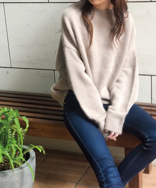 Banner Barrett(バナーバレット)の「ドロップショルダーニットトップス(ニット/セーター・レディース・オフホワイト/ブラック/ベージュ/黄緑系/ピンク・38)」の3枚目の写真