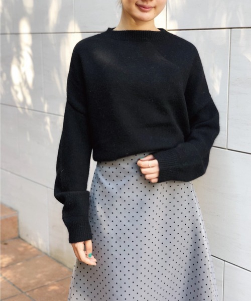 Banner Barrett(バナーバレット)の「ドロップショルダーニットトップス(ニット/セーター・レディース・オフホワイト/ブラック/ベージュ/黄緑系/ピンク・38)」の13枚目の写真