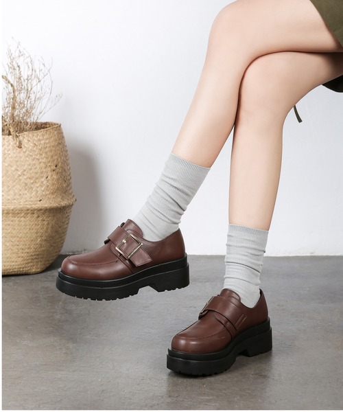 Shoes in Closet（シューズインクローゼット）の「軽量厚底 マニッシュ ワンベルトバックル ローファー 1882（ローファー・レディース・ダークブラウン/ブラック系その他/ブラック/アイボリー・L/LL/S/3L/M/XS）」の9枚目の写真