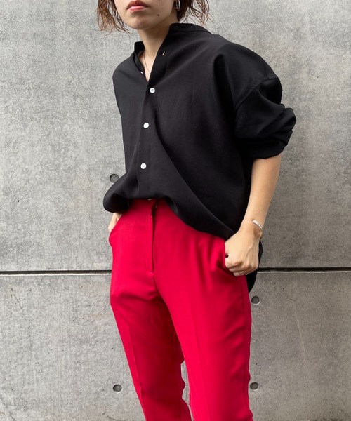 natto（ナット）の「【ユニセックスアイテム】smooth band collar shirt / 肌触り滑らかなバンドカラーのクルーネックシャツ（シャツ/ブラウス・レディース・ブラック/ベージュ/ライム・FREE）」の10枚目の写真