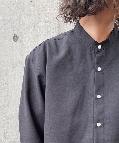 natto（ナット）の「【ユニセックスアイテム】smooth band collar shirt / 肌触り滑らかなバンドカラーのクルーネックシャツ（シャツ/ブラウス・レディース・ブラック/ベージュ/ライム・FREE）」の17枚目の写真