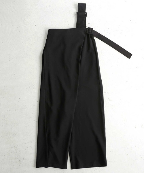 antiqua(アンティカ)の「長さ調整可能◎大人っぽいカシュクールサロペット(サロペット/オーバーオール・レディース・ブラック/ナチュラル・FREE)」の20枚目の写真