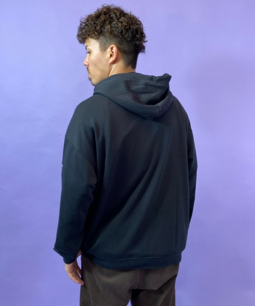 Columbia（コロンビア）の「【展開店舗限定アイテム】columbia/コロンビア ルーズシルエット　ワンポイントパーカー PM0816（パーカー・メンズ・ブラック/ブラウン/グレー/ブルー/グリーン・S/M/L/XL）」の15枚目の写真