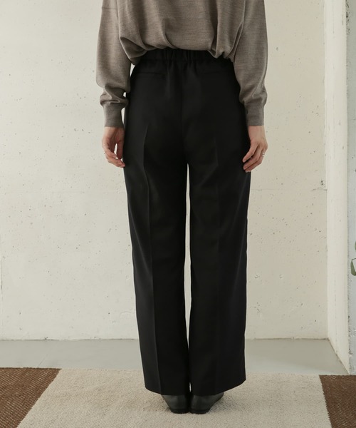 URBAN RESEARCH DOORS（アーバンリサーチドアーズ）の「クリアツイルストレートパンツ（その他パンツ・レディース・チャコールグレー/ブラック・36/38）」の11枚目の写真