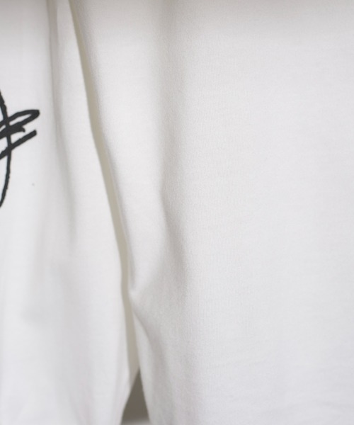 JANESMITH(ジェーンスミス)の「JANESMITH ジェーンスミス / LUCIEN NOLLIE HEEL LONG SLEEVE T-SHIRT グラフィックプリントビッグシルエットロンT / 22SCT-#120S-MO(Tシャツ/カットソー・レディース・ブラック/ホワイト・SMALL/LARGE/MEDIUM/X-LARGE)」の10枚目の写真