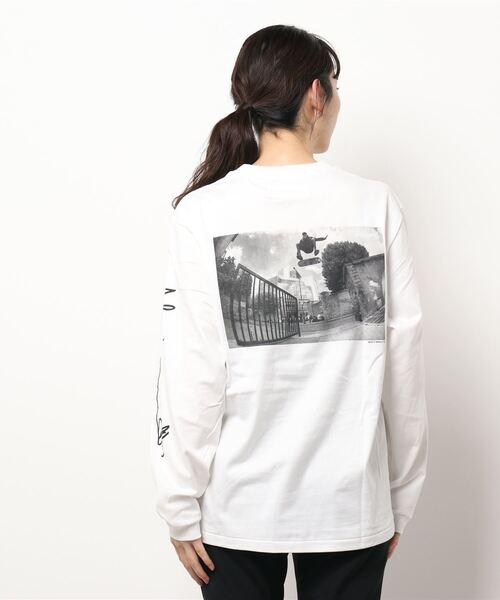 JANESMITH(ジェーンスミス)の「JANESMITH ジェーンスミス / LUCIEN NOLLIE HEEL LONG SLEEVE T-SHIRT グラフィックプリントビッグシルエットロンT / 22SCT-#120S-MO(Tシャツ/カットソー・レディース・ブラック/ホワイト・SMALL/LARGE/MEDIUM/X-LARGE)」の14枚目の写真