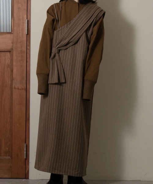 lawgy（ラウジー）の「design shoulder stripe op（ワンピース・レディース・ブラウン/チャコール・FREE）」の11枚目の写真