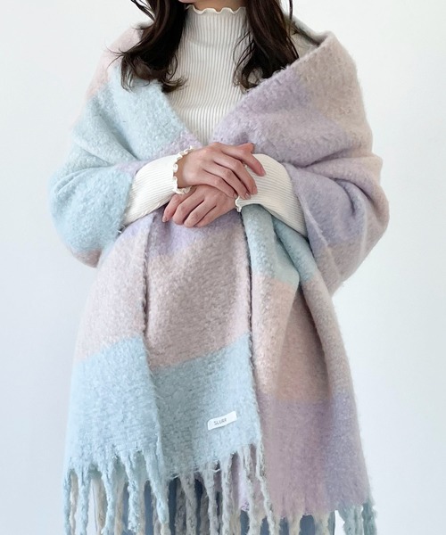 SLURR（スラ―）の「フリンジストール（ストール/ショール・レディース・チェック/グレー/レッド/ピンク・FREE）」の4枚目の写真