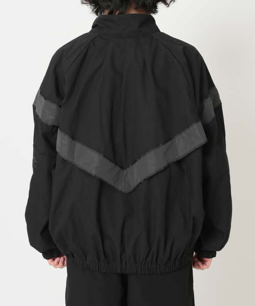 ARMY TWILL（アーミーツイル）の「【ARMY TWILL / アーミーツイル】別注 トレーニングジャケット（ブルゾン・メンズ・ブラック/グレー・MEDIUM/LARGE）」の16枚目の写真