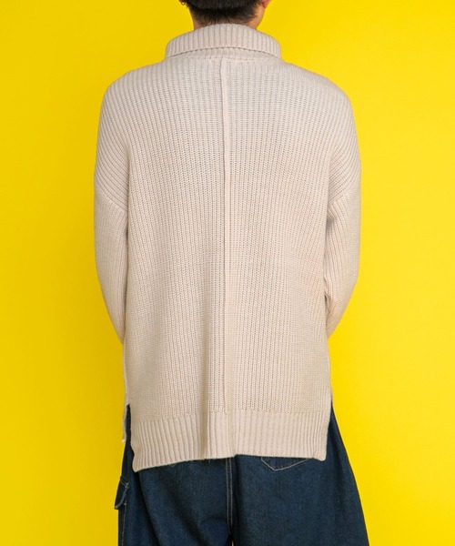 PairPair（ペアペア）の「タートルニットプルオーバー(ユニセックス)（ニット/セーター・レディース・オレンジ/アイボリー/グレイッシュブルー・FREE）」の15枚目の写真