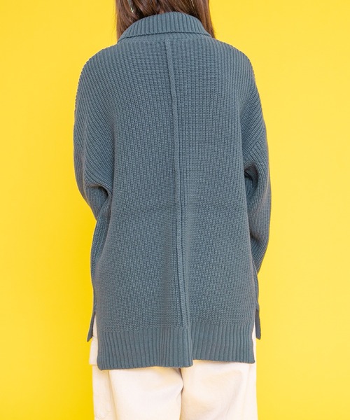 PairPair（ペアペア）の「タートルニットプルオーバー(ユニセックス)（ニット/セーター・レディース・オレンジ/アイボリー/グレイッシュブルー・FREE）」の13枚目の写真