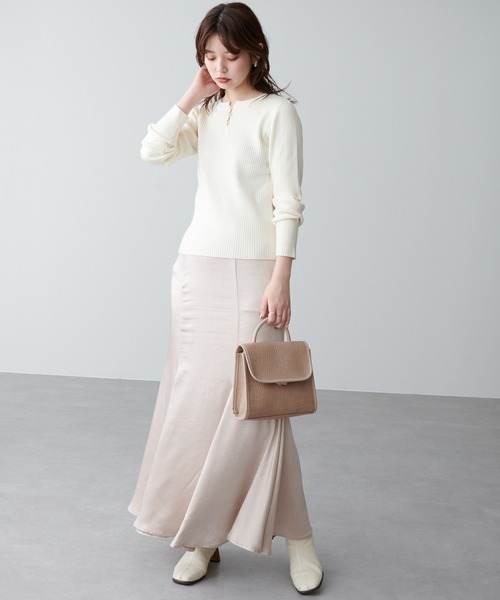 natural couture（ナチュラルクチュール）の「パール付き2WAYリブニット（ニット/セーター・レディース・チャコールグレー/ベージュ/ネイビー/カーキ/サックスブルー/アイボリー/その他1・FREE）」の9枚目の写真