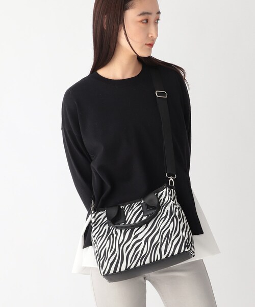 OPAQUE.CLIP（オペークドットクリップ）の「◆スクエアアソートミドルトートバッグ 【2WAY・抗菌防臭裏地生地使用】（トートバッグ・レディース・ブラック系1/ブルー系6/ホワイト系3/ホワイト系2・00）」の14枚目の写真