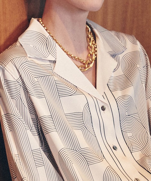 MAISON SPECIAL（メゾンスペシャル）の「MSプリントシャツ【MAISON SPECIAL/メゾンスペシャル】■セットアップ対応■（シャツ/ブラウス・レディース・ベージュ/ブルー・FREE）」の3枚目の写真