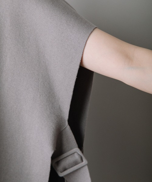 Munich(ミューニック)の「リネンコットン総針編みニットポンチョベスト(ベスト・レディース・ブラック/グレー/レッド/シルバーグレー・FREE)」の21枚目の写真