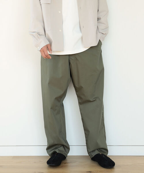 Lee(リー)の「Lee x B:MING by BEAMS / 別注 FLeeasy タイプライター イージーパンツ(チノパンツ・メンズ・カーキ/オリーブ・ONE SIZE)」の11枚目の写真