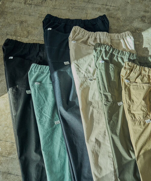 Lee(リー)の「Lee x B:MING by BEAMS / 別注 FLeeasy タイプライター イージーパンツ(チノパンツ・メンズ・カーキ/オリーブ・ONE SIZE)」の6枚目の写真