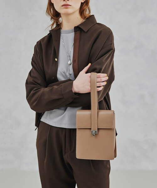 tk.TAKEO KIKUCHI（ティーケータケオキクチ）の「◆シンセティックレザーハンドルバッグ（ハンドバッグ・メンズ・ブラック/ベージュ・00）」の17枚目の写真