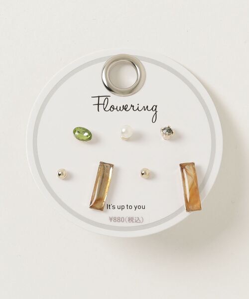 Flowering(フラワーリング)の「ミックスデザイン/セットピアス(ピアス(両耳用)・レディース・シルバー/ゴールド/シルバー系その他2/ゴールド系その他7/シルバー系その他3/ピンク/B/A/ゴールド系その他6/マルチ/ホワイト/ネイビー/ゴールド系2/ゴールド系その他2/シルバー系その他4/ゴールド系その他4/シルバー系その他/ゴールド系その他5/ピンクゴールド/ゴールド系その他3/パープル/ゴールド系/ゴールド系その他/ベージュ/ピンク系その他/ゴールド系1/ゴールド系3/グレー/オレンジ/グリーン系その他/ブルー/ベージュ系その他/ブラウン/グリーン系その他2/グリーン系その他3/ピンク系その他2・FREE)」の4枚目の写真