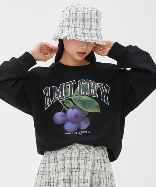 ROMANTIC CROWN(ロマンティッククラウン)の「【ROMANTIC CROWN】GARDENING BERRY SWEAT SHIRT / ロマンティッククラウン ガーデニング ベリー スウェットシャツ(スウェット・メンズ・ライトグレー/ブラック/パープル・SMALL/MEDIUM/LARGE/X-LARGE)」の2枚目の写真