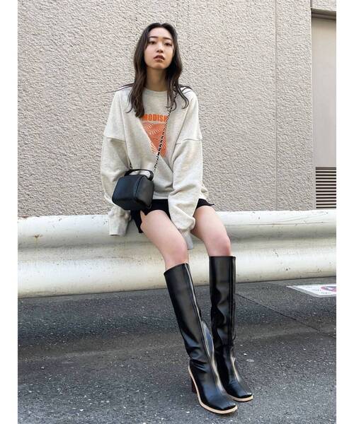 EMODA(エモダ)の「【WEB限定】コントラストカラースウェット(スウェット・レディース・ホワイト/グレー/ブラック/グリーン・FREE)」の17枚目の写真