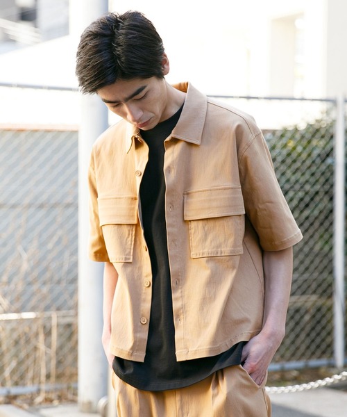 PBLIM(ページボーイリム)の「【PAGEBOYLIM】スーパーストレッチシャツ(シャツ/ブラウス・レディース・ブラック/ベージュ・MEDIUM/LARGE)」の3枚目の写真
