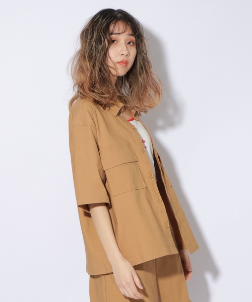PBLIM(ページボーイリム)の「【PAGEBOYLIM】スーパーストレッチシャツ(シャツ/ブラウス・レディース・ブラック/ベージュ・MEDIUM/LARGE)」の11枚目の写真