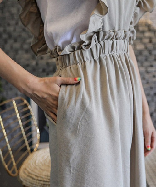 Doula Doula（ドゥーラドゥーラ）の「フリル サロペットパンツ（サロペット/オーバーオール・レディース・ベージュ/ブルー・M/L）」の12枚目の写真