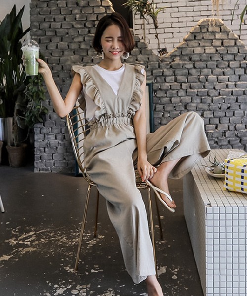 Doula Doula（ドゥーラドゥーラ）の「フリル サロペットパンツ（サロペット/オーバーオール・レディース・ベージュ/ブルー・M/L）」の13枚目の写真