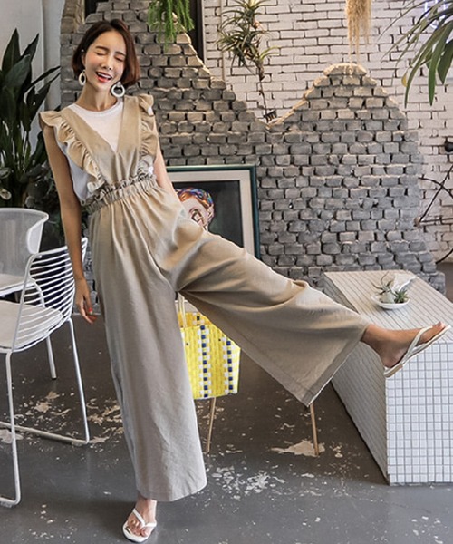 Doula Doula（ドゥーラドゥーラ）の「フリル サロペットパンツ（サロペット/オーバーオール・レディース・ベージュ/ブルー・M/L）」の14枚目の写真