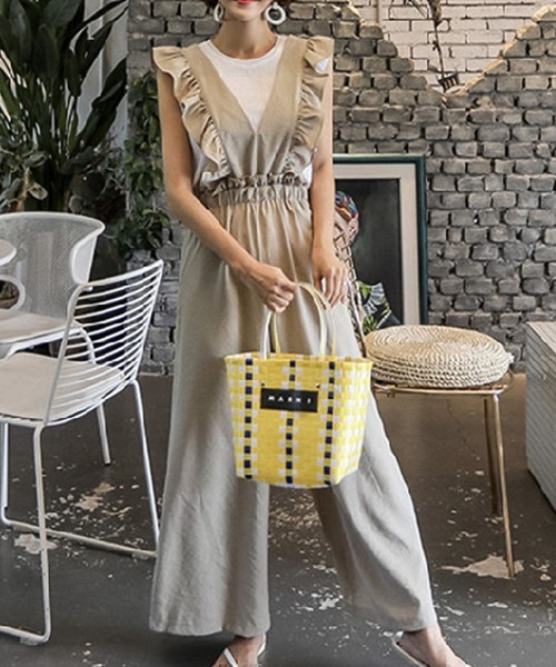 Doula Doula（ドゥーラドゥーラ）の「フリル サロペットパンツ（サロペット/オーバーオール・レディース・ベージュ/ブルー・M/L）」の18枚目の写真