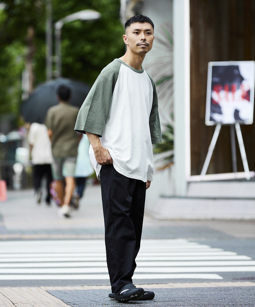 JOURNAL STANDARD relume（ジャーナルスタンダード　レリューム）の「オーバーサイズ ラングランスリーブTシャツ（Tシャツ/カットソー・メンズ・ホワイト/グレー/ベージュ・MEDIUM/LARGE）」の2枚目の写真