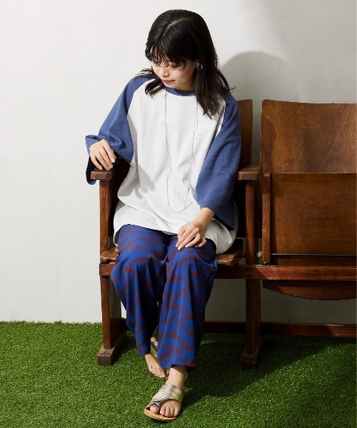 JOURNAL STANDARD relume（ジャーナルスタンダード　レリューム）の「オーバーサイズ ラングランスリーブTシャツ（Tシャツ/カットソー・メンズ・ホワイト/グレー/ベージュ・MEDIUM/LARGE）」の11枚目の写真