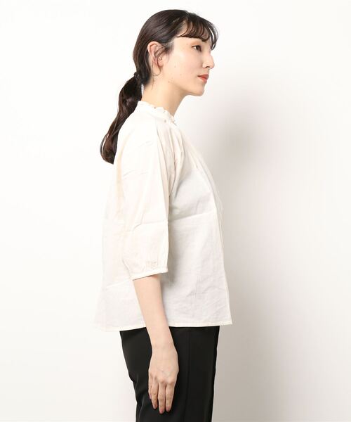 ehka sopo（エヘカソポ）の「スタンドレース衿半袖ブラウス（シャツ/ブラウス・レディース・ブラック/オフホワイト/モカ/キナリ・ﾌﾘ-）」の6枚目の写真