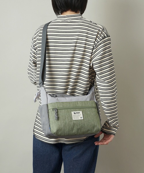 moz(モズ)の「moz スクエアショルダーバッグ ZZEI-28(ショルダーバッグ・レディース・グレー系2/ネイビー/ブラック/トリコロール/グレー系1/グレー系その他2/ミント/モスグリーン・ONE SIZE)」の11枚目の写真