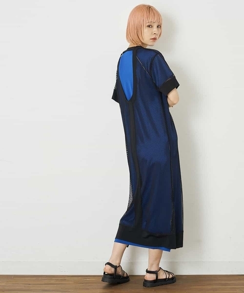 A de a.v.v(アードアー・ヴェ・ヴェ)の「バックオープンメッシュワンピ―ス(Tシャツ/カットソー・レディース・ブラック/ホワイト・MEDIUM/SMALL)」の10枚目の写真