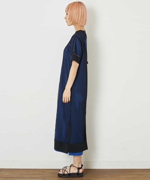 A de a.v.v(アードアー・ヴェ・ヴェ)の「バックオープンメッシュワンピ―ス(Tシャツ/カットソー・レディース・ブラック/ホワイト・MEDIUM/SMALL)」の11枚目の写真
