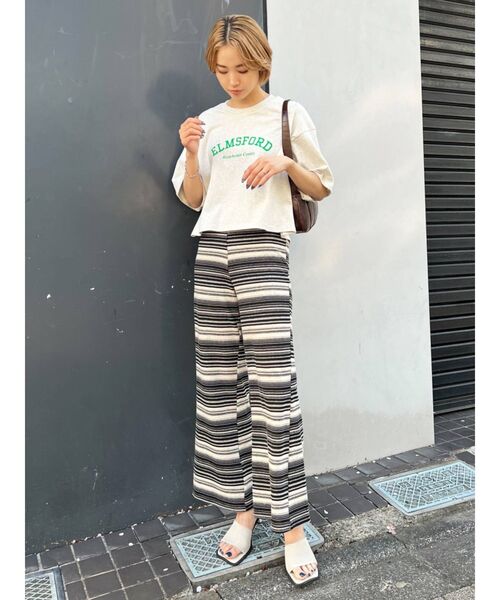 EMODA（エモダ）の「ヴィンテージクロップTシャツ（Tシャツ/カットソー・レディース・ブラック/ホワイト/グレー・FREE）」の5枚目の写真