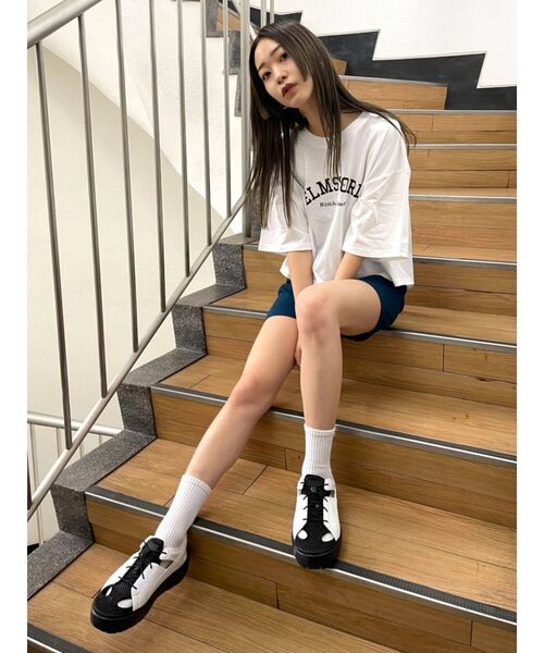 EMODA（エモダ）の「ヴィンテージクロップTシャツ（Tシャツ/カットソー・レディース・ブラック/ホワイト/グレー・FREE）」の10枚目の写真