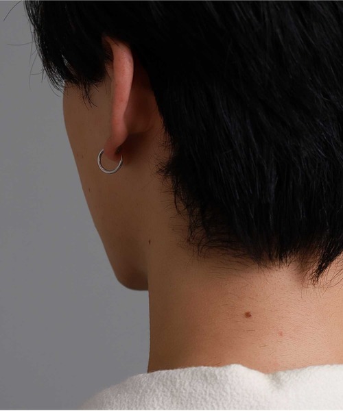 LION HEART（ライオンハート）の「【限定展開】“LH-1”プレーンイヤリング/サージカルステンレス（金属アレルギー対応）【LION HEART / ライオンハート】（イヤリング・メンズ・シルバー・M/L）」の13枚目の写真