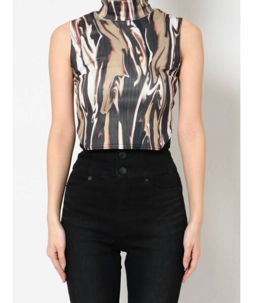 EMODA（エモダ）の「ミニハイネックトップ（Tシャツ/カットソー・レディース・ホワイト/ブラック/ブルー/その他・FREE）」の6枚目の写真