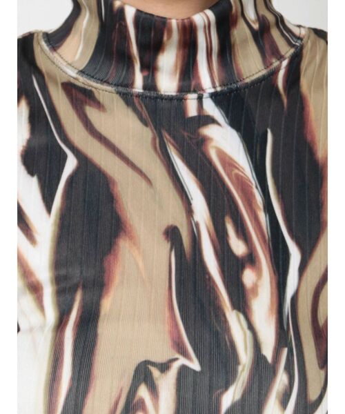 EMODA（エモダ）の「ミニハイネックトップ（Tシャツ/カットソー・レディース・ホワイト/ブラック/ブルー/その他・FREE）」の9枚目の写真