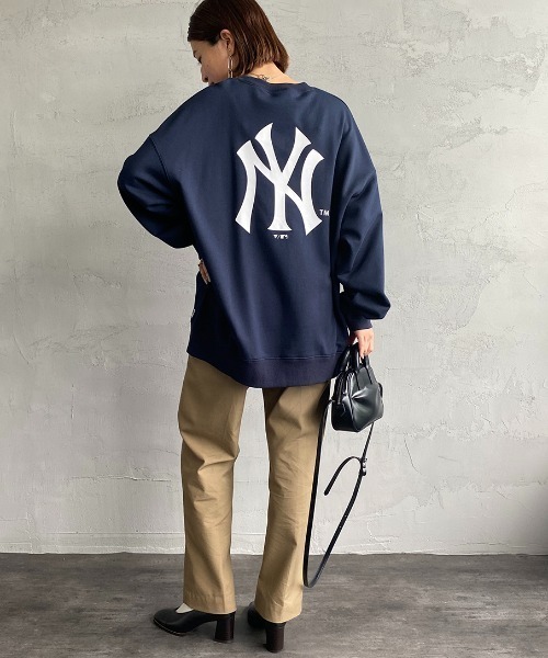 MLB（メジャーリーグベースボール）の「[FANATICS/ファナティクス] 別注 MLB HOME バックロゴプリントクルーネックスウェット（スウェット・レディース・ホワイト系/ネイビー/グリーン/ホワイト・XL/M/XXL/L）」の19枚目の写真