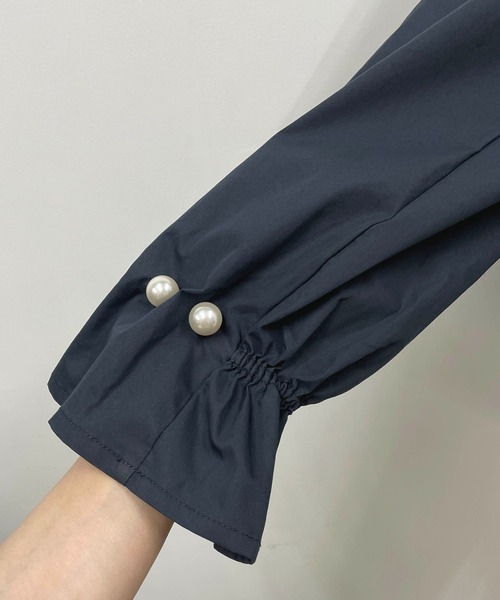 PICCIN（ピッチン）の「袖パールペプラムジップブルゾン（ブルゾン・レディース・ブラック/ネイビー/キャメル/サンドベージュ・M）」の20枚目の写真