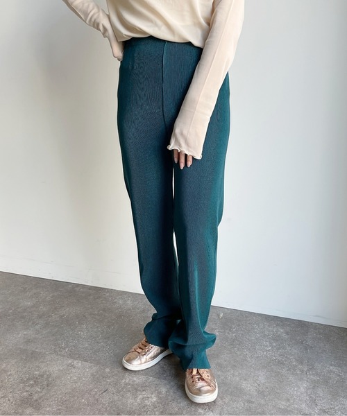 CPCM（シーピーシーエム）の「セルフカット細見えプリーツカラーパンツ（その他パンツ・レディース・ブラック/グリーン/ボルドー/アイボリー・FREE）」の3枚目の写真