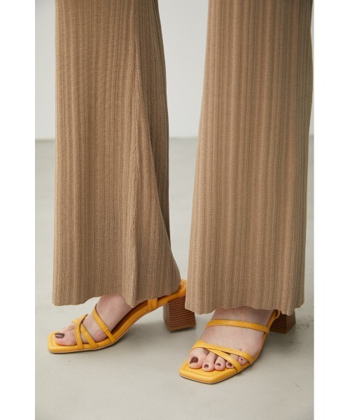 AZUL by moussy（アズールバイマウジー）の「RIB KNIT STRAIGHT WIDE PT/リブニットストレートワイドパンツ（その他パンツ・レディース・ベージュ/グリーン/ブラック・MEDIUM/SMALL）」の12枚目の写真