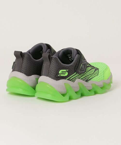 SKECHERS（スケッチャーズ）の「SKECHERS MEGA-SURGE-NEZCO  / スケッチャーズ メガ サージ-ネスコ（スニーカー・キッズ・グレー系その他・18cm/23cm/20cm/21cm/19cm/22cm/17cm）」の7枚目の写真