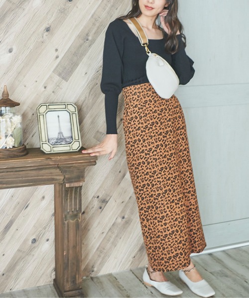 FREE'S MART（フリーズマート）の「◇スクエアネックボリュームスリーブショート丈ニット（ニット/セーター・レディース・ホワイト/ブラック/グレー/イエロー・FREE）」の11枚目の写真