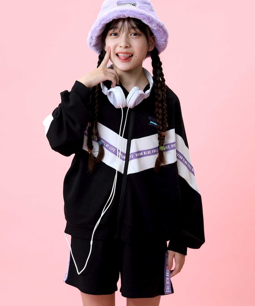 Right-on(ライトオン)の「【VIVIAN BLUE】シェブロンセットアップ(その他トップス・キッズ・ブルー/ブラック・130/150/140/120)」の2枚目の写真